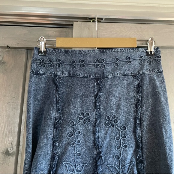 Vintage Y2K 100% Cotton Denim Midi Skirt Floral Embroidered Size Small - Picture 4 of 9